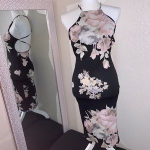Black/Floral Fitting Dress